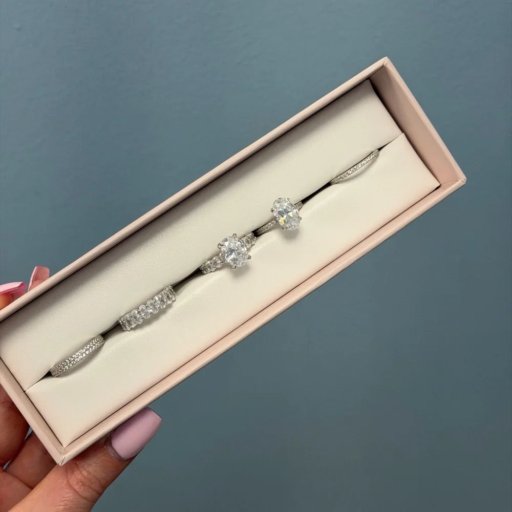 The Bella Ring (3.5 Carat)